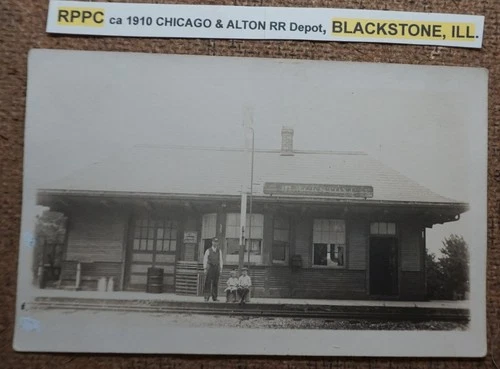 RPPC ca 1910 CHICAGO & ALTON RR Depot, BLACKSTONE, ILLINOIS. Postcard REAL PHOTO