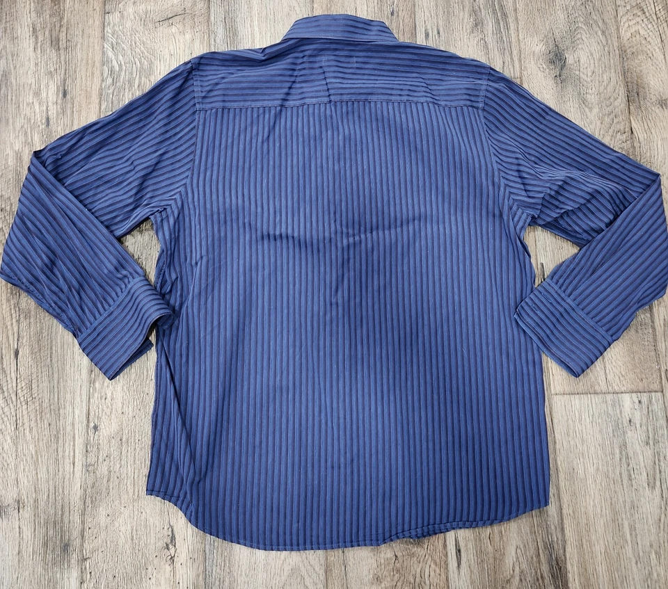 Camisa para hombre Calvin Klein abotonada manga larga a rayas azul marino pizarra grande Foto 3 de 4