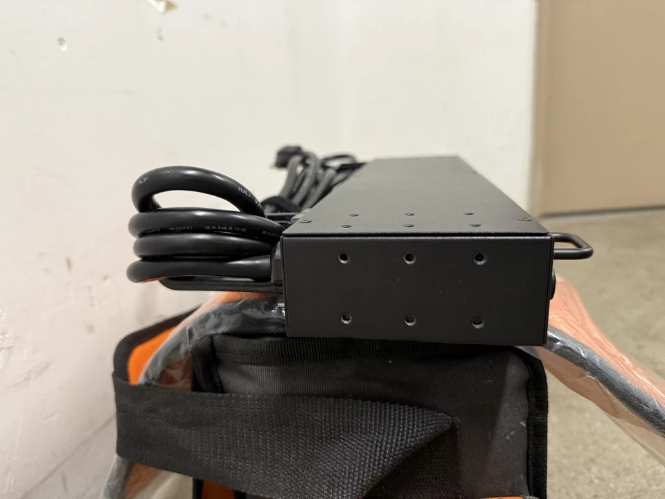 APC SurgeArrest - surge protector - Image 4 of 4