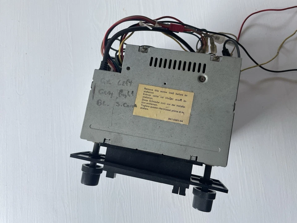 KENWOOD COCHE AUDIO ESTÉREO VINTAGE AM/FM CASETE 2 PERILLAS KRC-2001 Foto 3 de 4