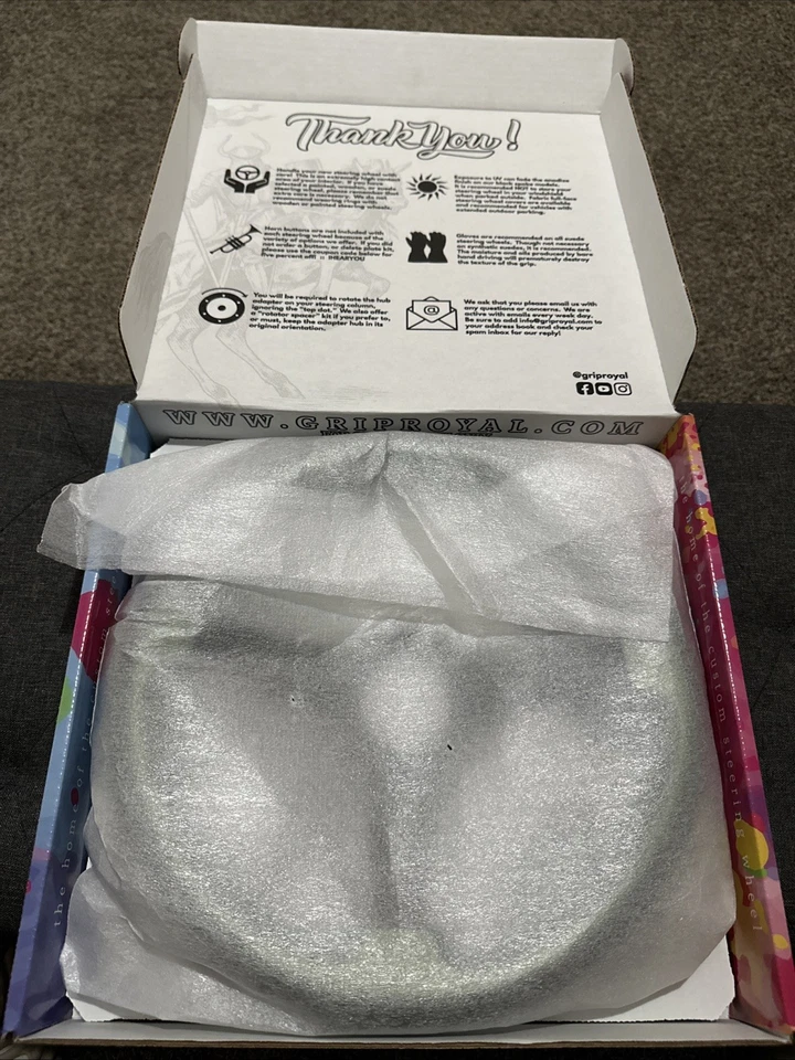 Custom Grip Royal Steering Wheel Flip Flop- Gold, Green Metallic On Black 350mm - Image 3 of 4