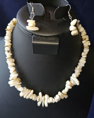 Sea Shell Necklace & Earrings Handmade - Foto 1 di 2