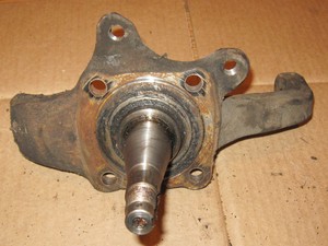 1975 76 77 78 79 80 81 82 83 Toyota Pickup Right Steering Knuckle