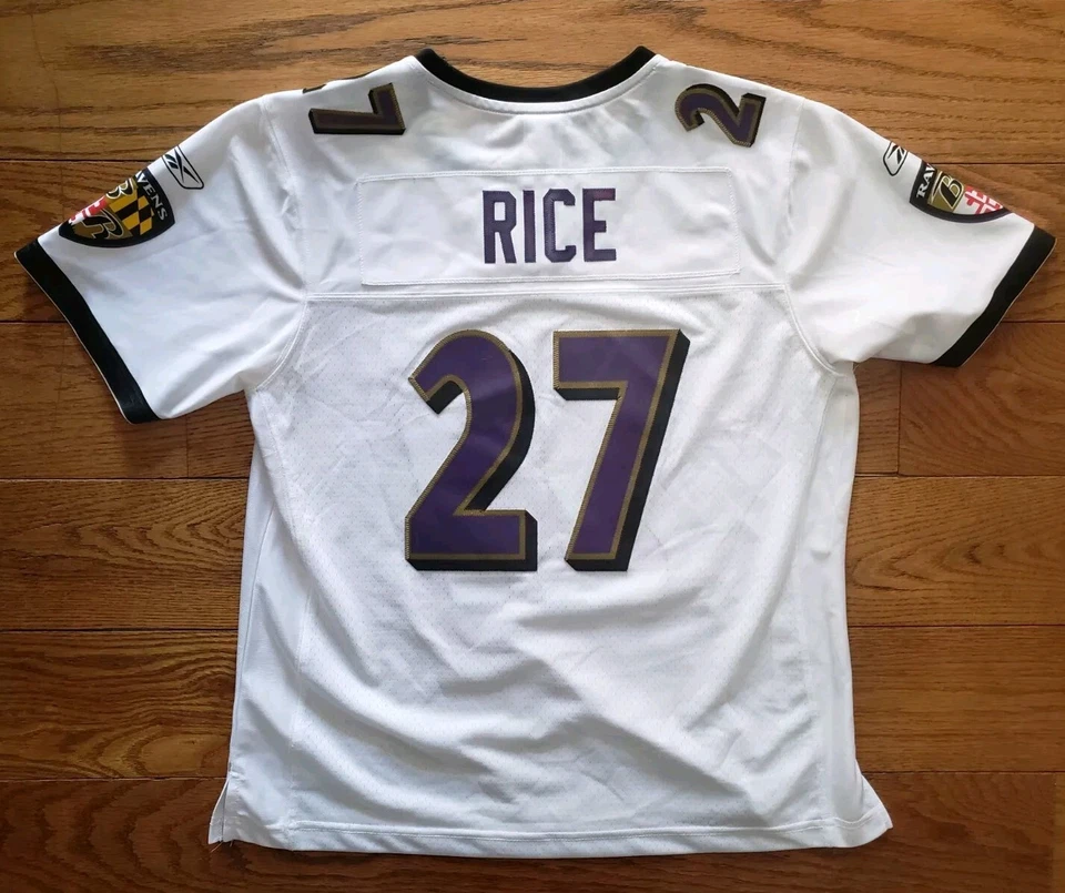 Футболка NFL Baltimore Ravens Ray Rice белая женская большая с вышивкой на поле Reebok - Изображение 2 из 4