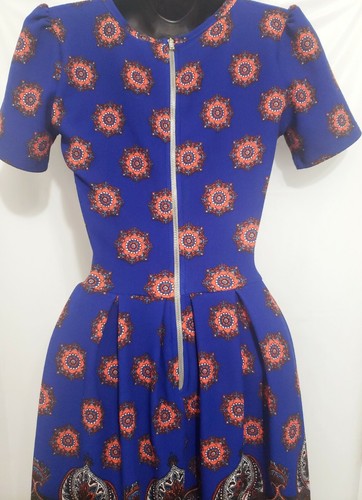 Lula Roe Amelia Dipped Medallion Paisley XS Dress - Picture 5 of 7