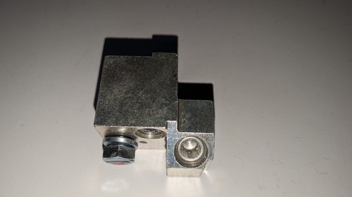 Cutler-Hammer EATON TA800MA2 LUG TERMINAL KIT 700-800A Cu/Al 3#3/0-400MCM - Picture 3 of 10