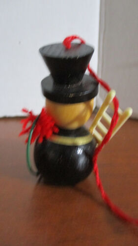 Vintage WOOD Hand Painted CHIMNEY SWEEP Christmas Ornament - Picture 3 of 3