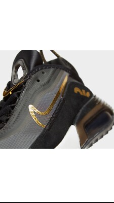 nike air max 2090 women's black and gold