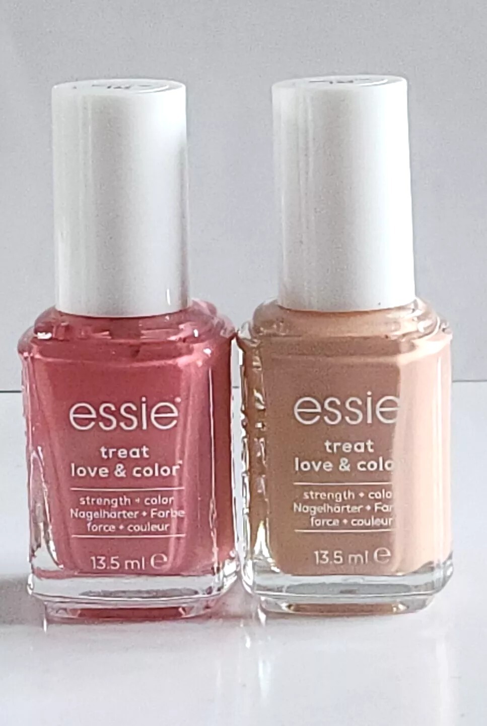 Essie Treat Love & Colour Strengthener Nail Polish 163 FINAL STRETCH+ PUNCH ITUP