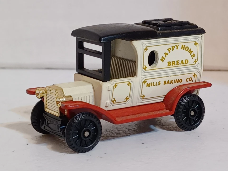 Vintage 1977 Tomy Tomica Type-T Ford Happy Home Bread No.F11-1 Diecast 1:60 - Imagem 2 de 4