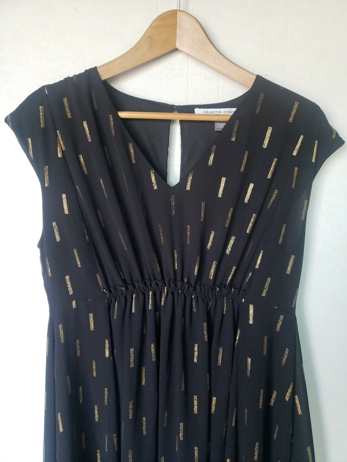 COLLECTIVE CONCEPTS WOMEN'S DOLMAN PARTY DRESS BLACK & GOLD DASH PRINT MEDIUM M 