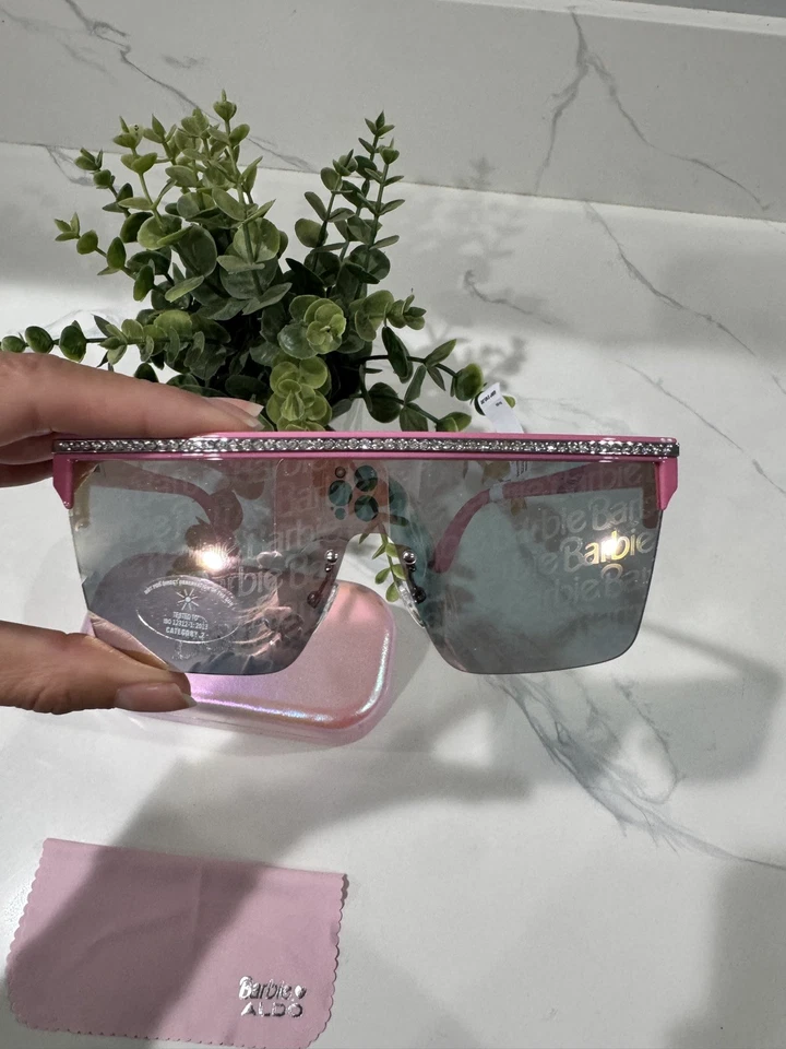 Gafas de sol Barbie rosa espejo estampado por todas partes Aldo glamour para mujer Foto 2 de 4