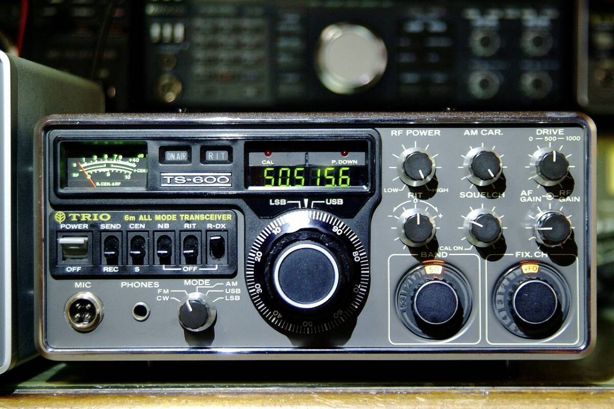 TRIO TS-600 TRIO トリオ 6m ALL MODE TRANSCEIVER TS-600 動作品