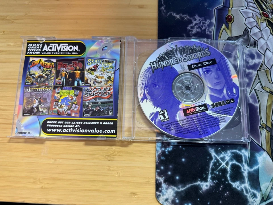 Disco de instalación y reproducción Sega PC Hundred Swords Activision incluido. Foto 3 de 3