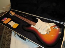 Fender American Standard Stratocaster - Deluxe Guitar