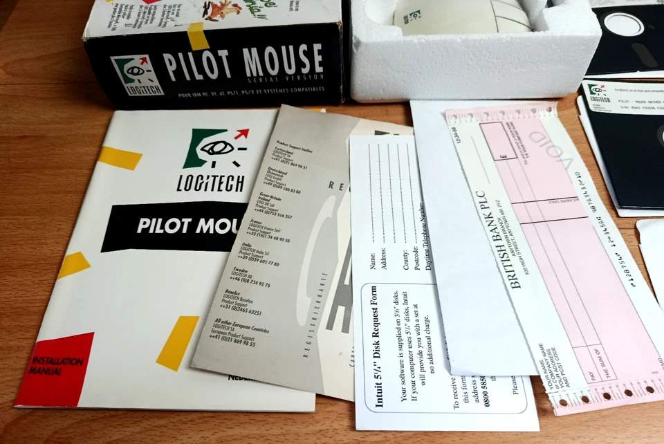 Vintage Logitech Serial Pilot Mouse 1992 M-MD15L Boxed w/ Manuals & Floppy Disks - Image 2 of 4