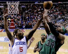 Philadelphia 76ers Arnett Moultrie Signed 8x10 Photo COA