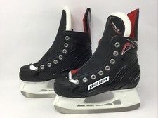 Bauer Ice Hockey Skates Size 1 R Vapor x300 Youth Black Red US 2 UK 1.5 EU 33.5