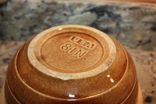 AREND BALSTER'S STORES SCOTCH GROVE, IOWA 8" STONEWARE BOWL - Picture 7 of 12