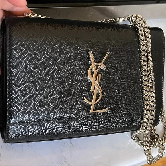 SAINT LAURENT YSL KATE PICCOLA BORSA A CATENA IN PELLE GOFFRATA GRANA DI POLVERE