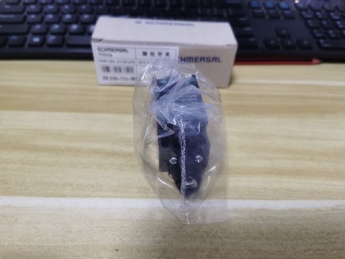 1PC New For Schmersal ZR 236-11Z-M20 ZR23611ZM20 Limit Switch ZR236-11Z-M20 - Picture 3 of 5