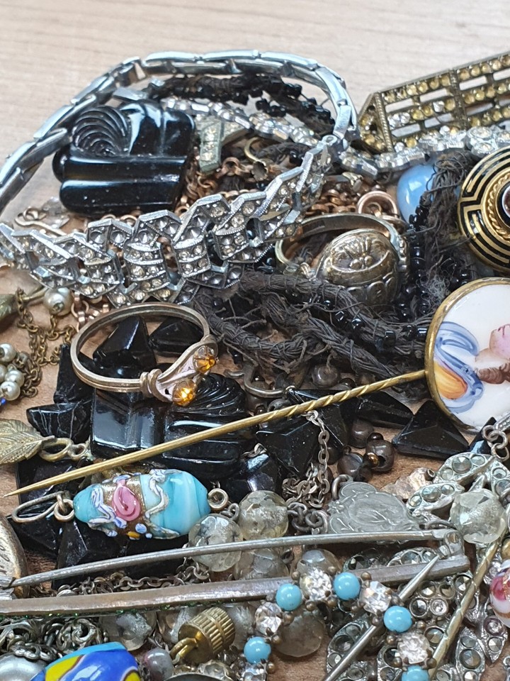 JOB LOT BROKEN ANTIQUE & ART DECO COSTUME JEWELLERY SPARE REPAIR