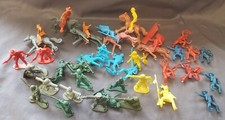VINTAGE Lot Of 44 Cowboys , Horses  Indians Army Men Soldiers
