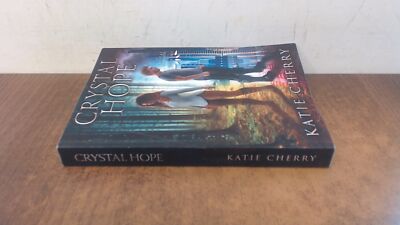 			Crystal Hope: 2 (Crystal Dragon Saga), Cherry, Katie, Fallbrandt 		