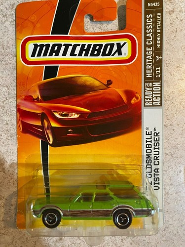 Matchbox 2009 #1 '71 Oldsmobile Vista Cruisers Bundle of 3 - Picture 2 of 11