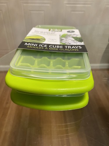 Joie MSC ~ Juego de dos ~ Mini bandejas para cubitos de hielo ~ Tapa a prueba de derrames mantiene frescos los cubitos de hielo - Imagen 3 de 6