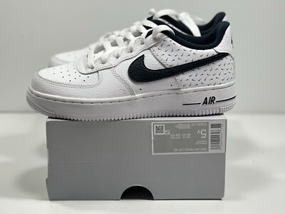 nike air force 1 lv8 swooshfetti