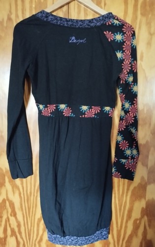 Desigual Vestido Mujer L con cara de geisha preciosa con labios pintados en rojo - Imagen 2 de 4