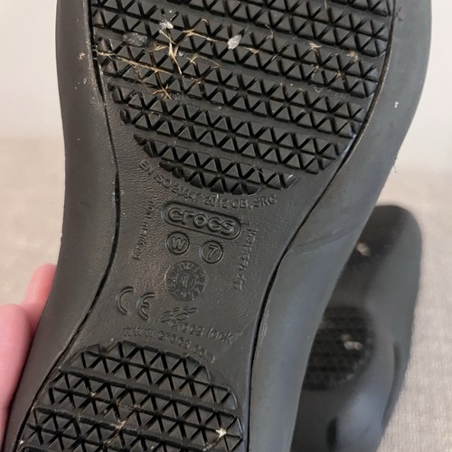 Women Crocs Kadee Black Round Toe Slip On Flats Shoes Size 7 - Picture 8 of 9