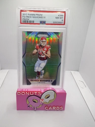 2017 PRIZM SILVER PRIZM PATRICK MAHOMES RC PSA 8 NM/MT