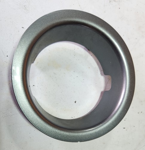 2009 Mini Cooper S Gas Cap Ring Trim Grey Body - Picture 2 of 6
