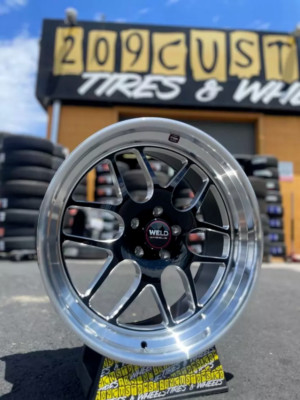 WELD RACING Solana S110 22X10.5 AND 22X9 6X139.7Gloss Black Milled (Qty of 4)