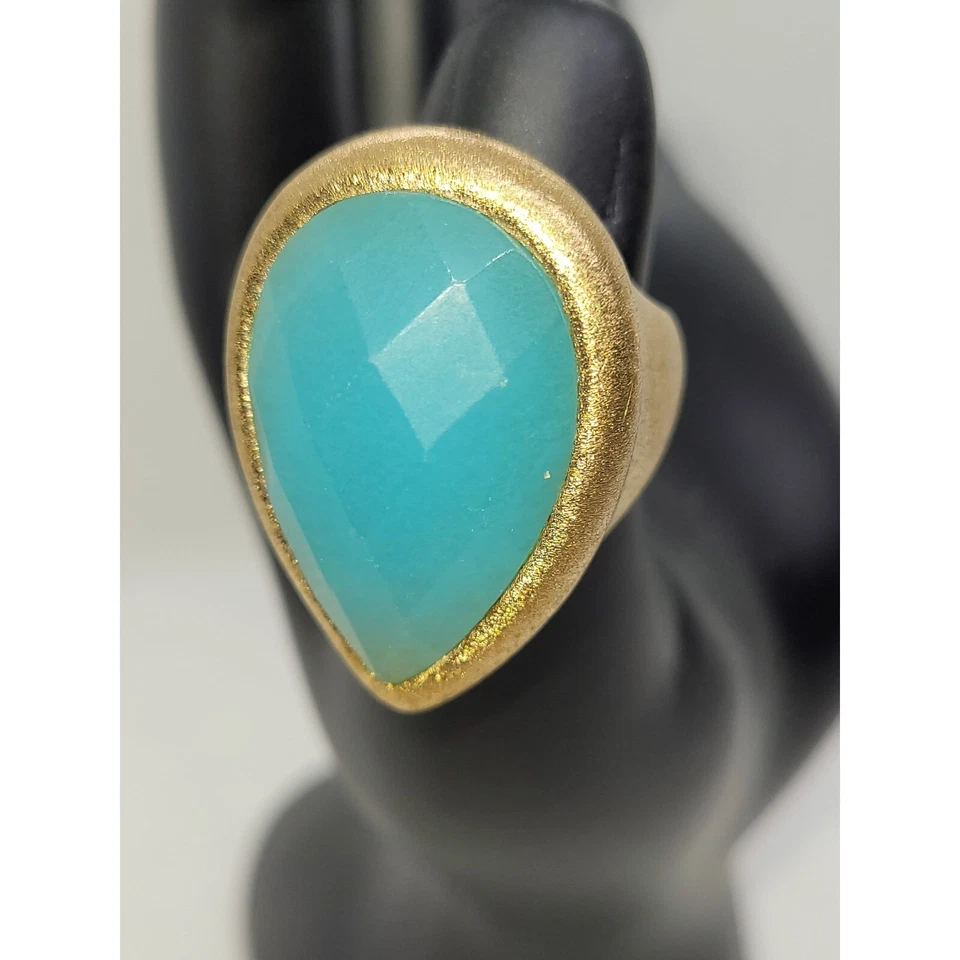 Anillo de cóctel Rivka Friedman de cuarzo azul caribeño Foto 2 de 4