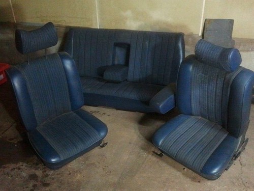 Mercedes-Benz W116 350 SE (3) Innenausstattung Sitze Rücksitzbank Teilleder blau