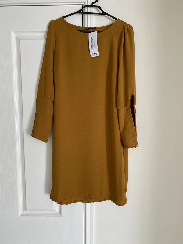 boohoo new in dresses