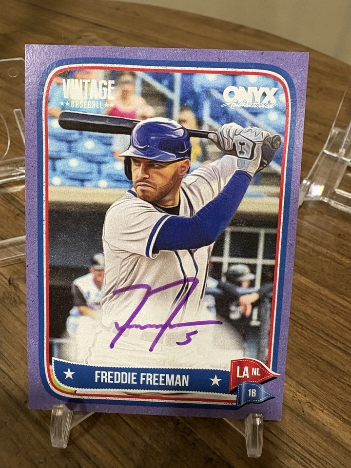 FREDDIE FREEMAN. AUTO 7/10 Yeah! 2024 Onyx VINTAGE Baseball - Image 2 of 4