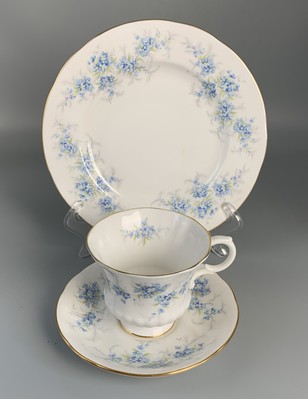 Porzellan Sammeltasse; Bone China England; Royal Standard