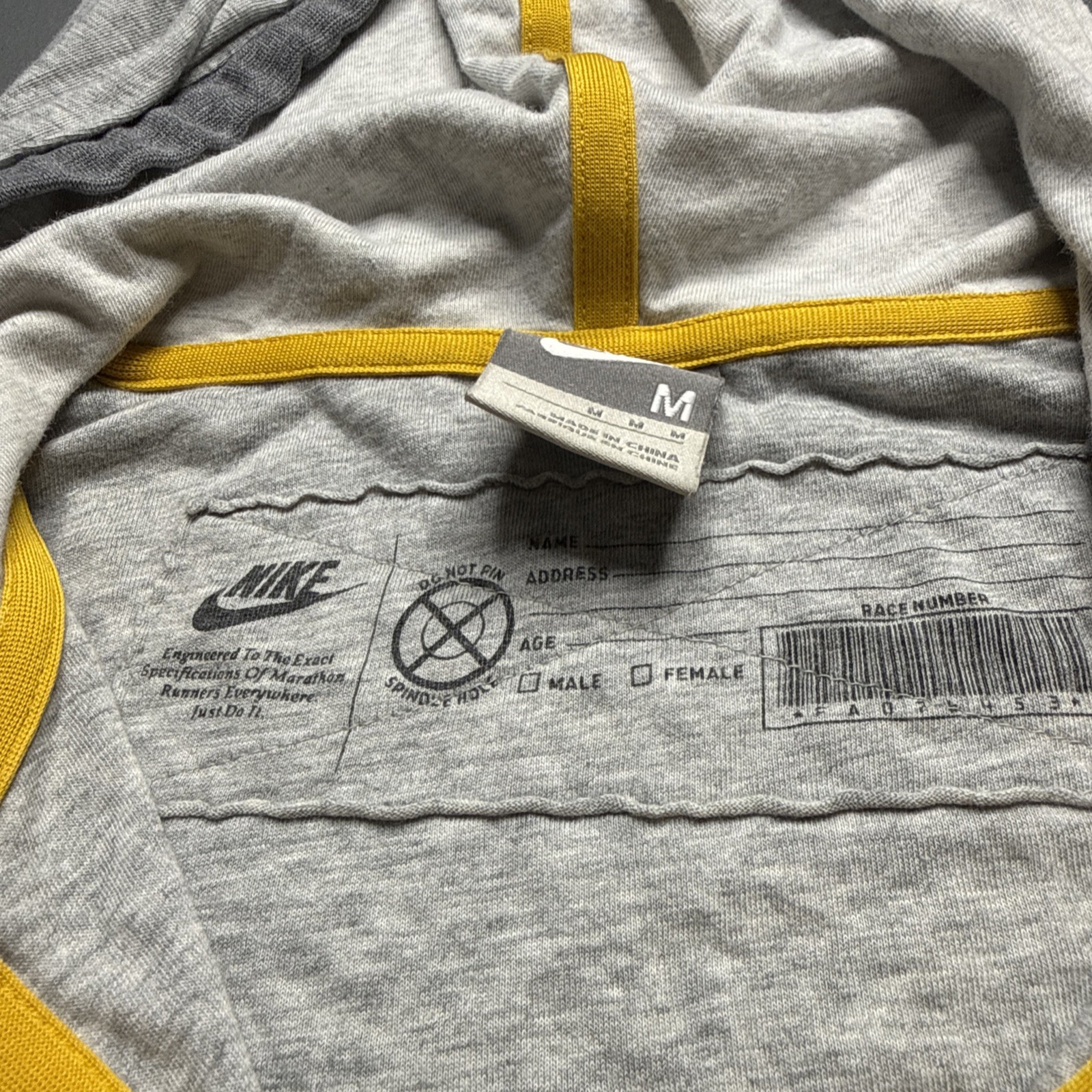 Nike Medium Full Zip Grey Unisex Hoodie Female image 4