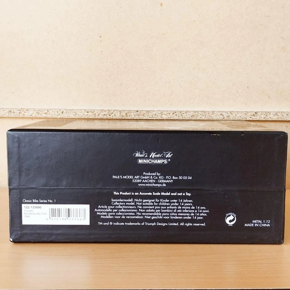 Minichamps Triumph Bonneville 650 Diecast Motorcycle Model Replica Collectible - Image 3 of 4