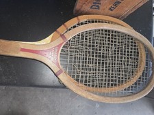 VINTAGE SPALDING "LAKESIDE NO. 5" WOODEN TENNIS RACQUET. ANTIQUE / DISPLAY