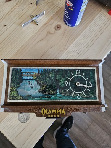 Vintage Olympia Beer Lighted Motion Waterfall Clock Sign Bar Breweriana Works