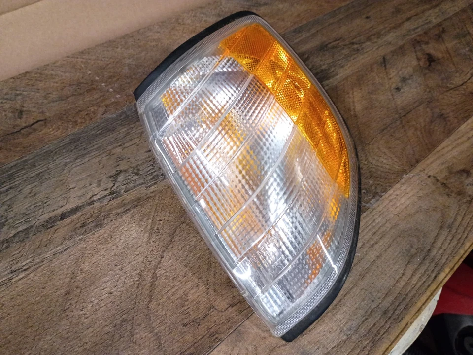 Marcador lateral izquierdo/lámpara de esquina Mercedes W140 S500/S420 S320 1995-99 Foto 2 de 4