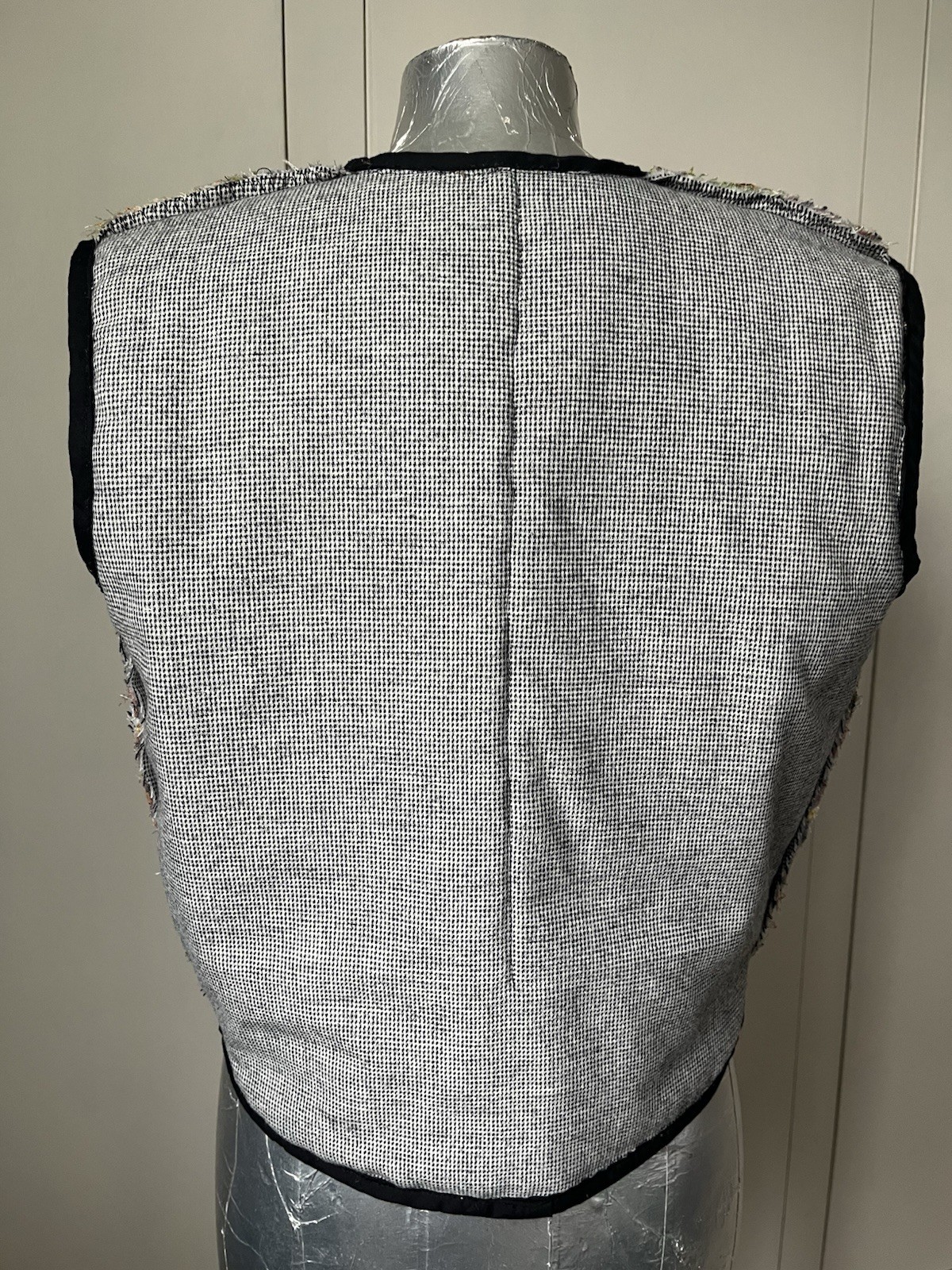 One-off handmade cropped quilted patchwork gilet … - image 20