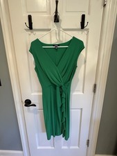 Chaps Green Sheath Dress V-Neck Cap Sleeve Ruched Ruffle Knit Stretch M