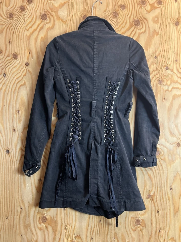 Y2K Tripp NYC Gabardina Corsé Chaqueta Negra Steampunk Gótica Para Mujer XS Abotonada Foto 2 de 4