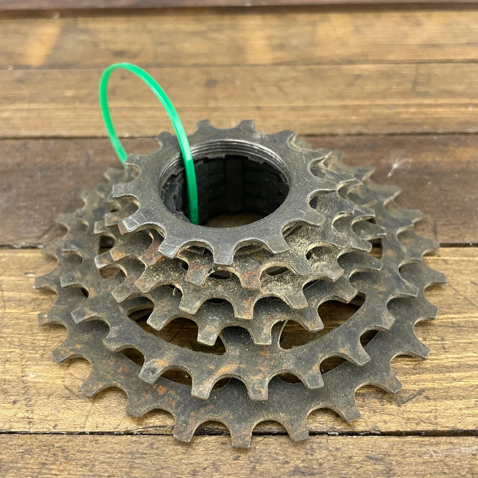 Vintage Shimano Uniglide Cassette 6s 28t  6 Speed 28 Tooth 13 Tooth Black 80s A6 - Image 3 of 4